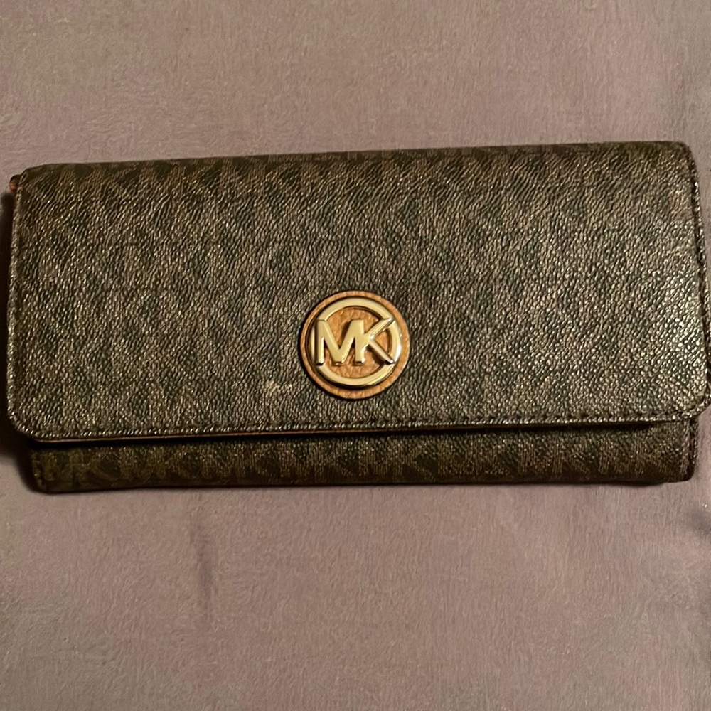 Michael Kors large wallet